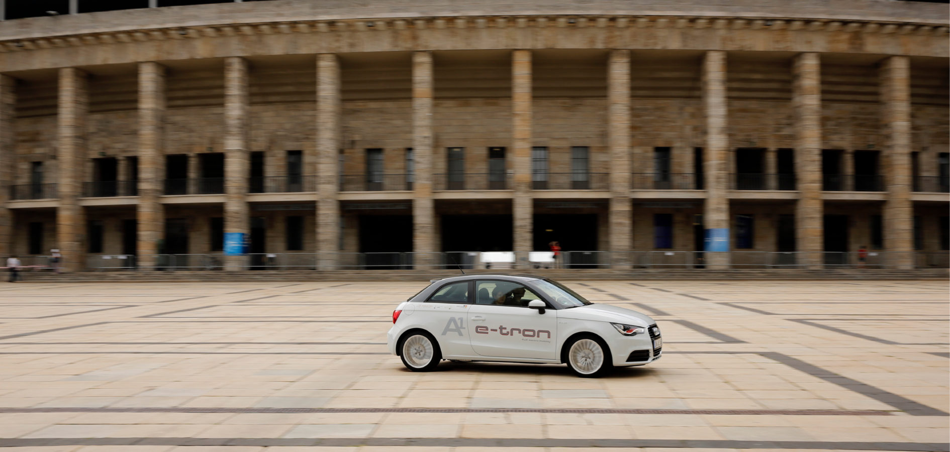 AUDI Schaufensterprojekt e-tron